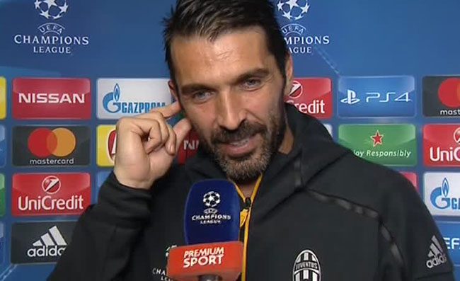 Buffon: “Siete così sicuri che il Napoli batta il Bologna? La mia sullo Scudetto”
