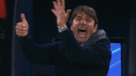 Conte si sgola nel finale di Napoli-Milan: “Vieni dentro! Ho detto 5-4-1, non 6!”