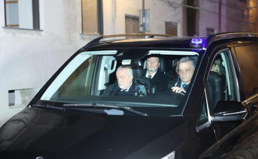 De Laurentiis: "Buona Pasqua a tutta la famiglia azzurra e ai nostri meravigliosi tifosi, che sia un momento di speranza e di riflessione per tutti"