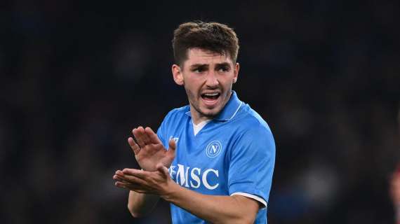 Gilmour è ovunque, i quotidiani lo premiano: “Robot tuttofare, che partita!”