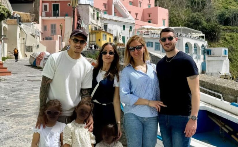 Pasqua in famiglia per Di Lorenzo, il capitano l’ha trascorsa a Procida | FOTO