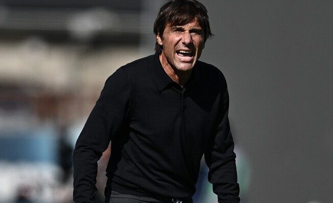 TUTTOSPORT – Vento di tempesta nel golfo di Napoli, Conte può dire addio