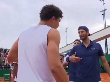 «È tennis, fratello. Sei troppo morbido»: Vavassori s’è fatto sfottere da Shelton che gli tirava addosso (VIDEO)