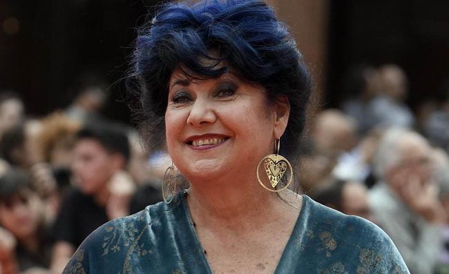 Marisa Laurito shock: “Un pannello mi ha colpito in pieno, tragedia sfiorata: sono piena di dolori”