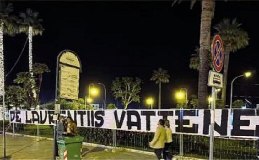 "De Laurentiis vattene": contestazione a Bari contro la società | FOTO