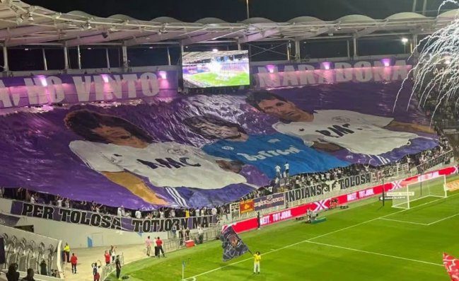 Tifosi Tolosa: “Mamma, ho battuto Maradona”, coreografia incredibile