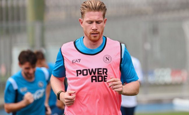 Ballottaggio De Bruyne-Lobotka: cosa filtra per la gara contro la Roma