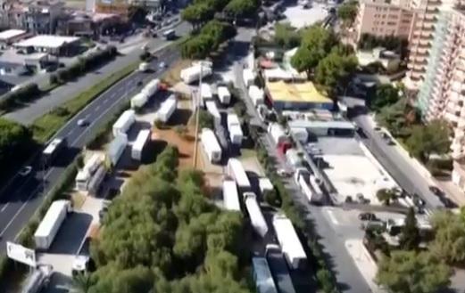 Campania, blitz del Viminale contro i blocchi stradali: 71 denunciati