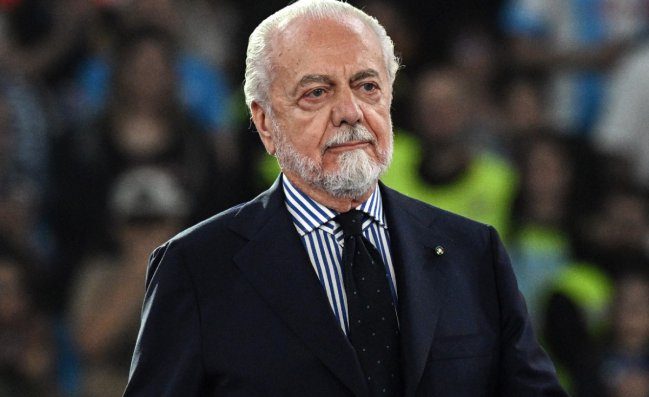 De Laurentiis negli spogliatoi dopo Napoli-Roma. Cosa ha detto il patron alla squadra
