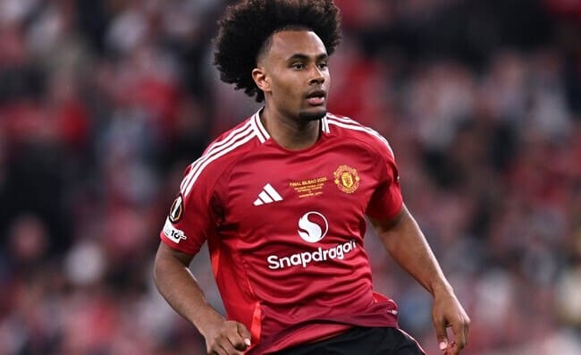 Napoli su Zirkzee, contatti col Manchester United: il pensiero di Allegri