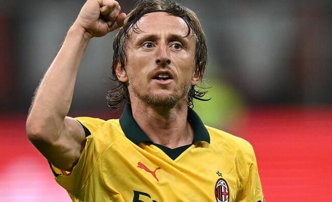 Europa League, Salisburgo-Milan: 0-4, tripletta di Ciss&egrave;. Vittoria travolgente