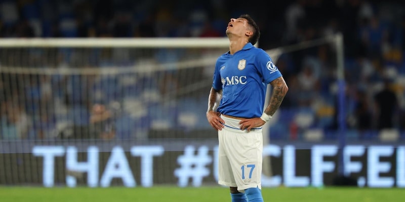 Il Napoli in emergenza infortuni: Allegri perde Olivera e ora dovr&agrave; inventarsi una soluzione