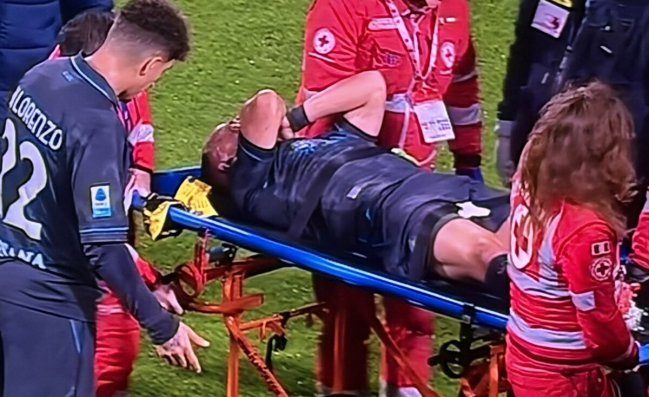 Infortunio Lobotka, lascia Monza-Napoli in lacrime. Cosa &egrave; successo