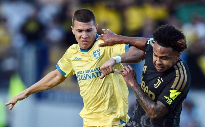 K’vernadze al Napoli? Da Frosinone: “Non a gennaio. C’è una differenza con Kvara”
