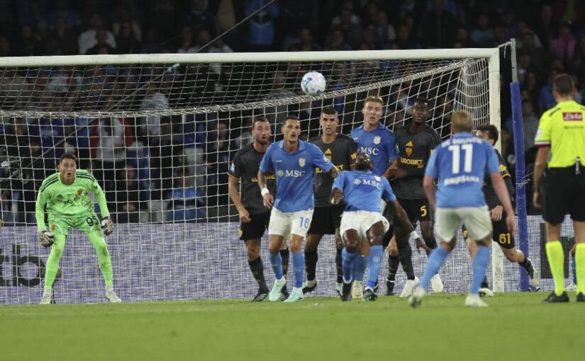 Napoli cooperativa del gol: gi&agrave; in dieci a segno! E mancano ancora quattro attaccanti